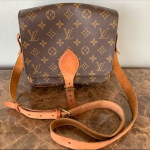Vintage Louise Vuitton crossbody bag GUC